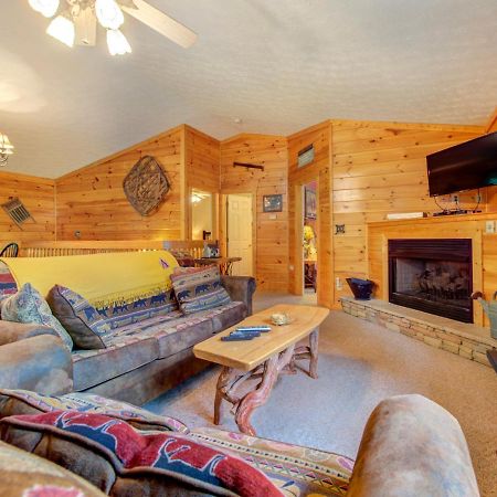 Great Expectations, 3 Bedrooms, Fireplace, Pool Table, Hot Tub, Sleeps 10 Gatlinburg Bagian luar foto
