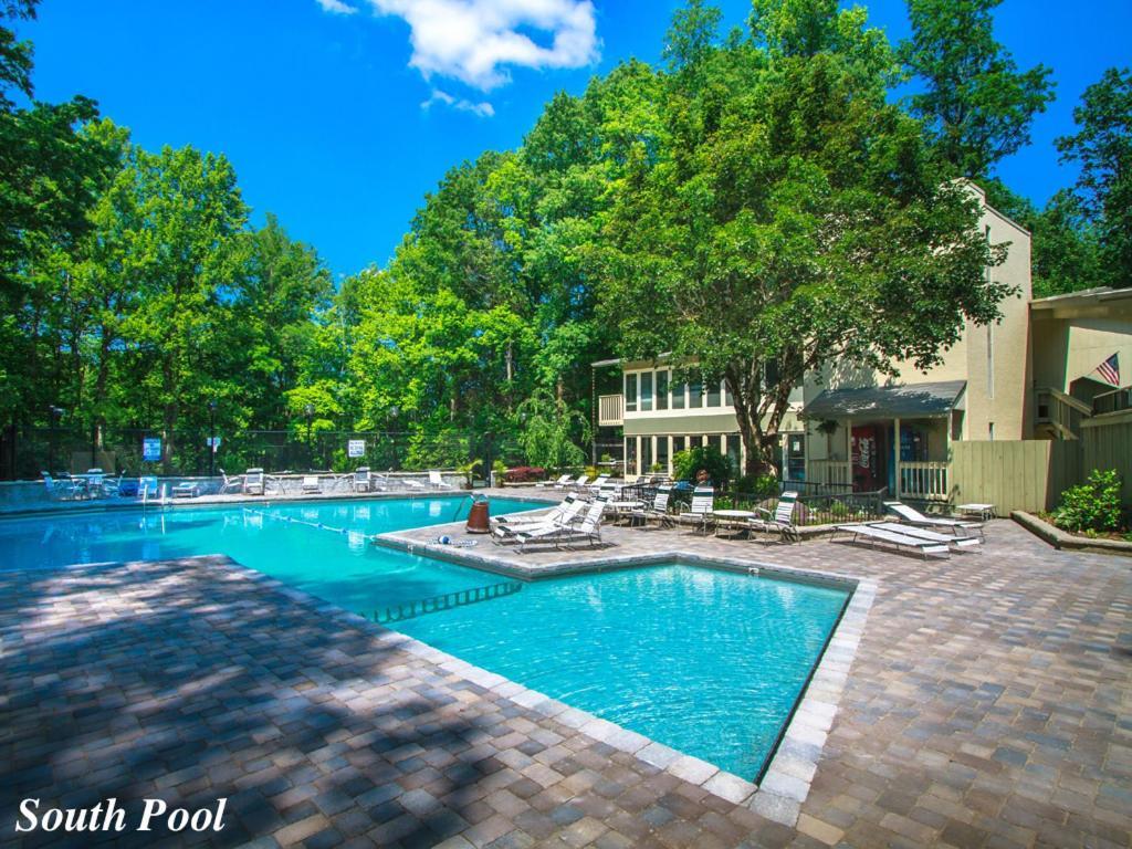 Great Expectations, 3 Bedrooms, Fireplace, Pool Table, Hot Tub, Sleeps 10 Gatlinburg Bagian luar foto