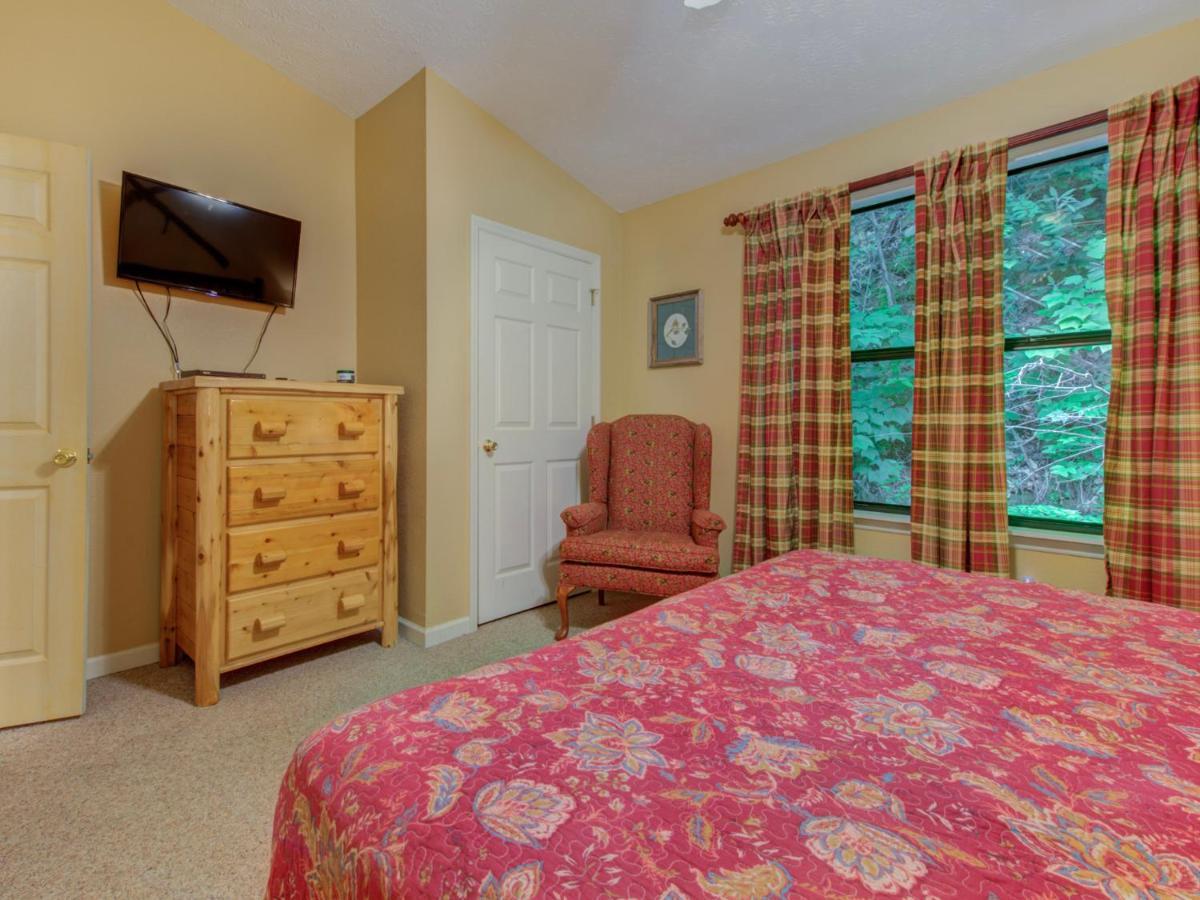 Great Expectations, 3 Bedrooms, Fireplace, Pool Table, Hot Tub, Sleeps 10 Gatlinburg Bagian luar foto