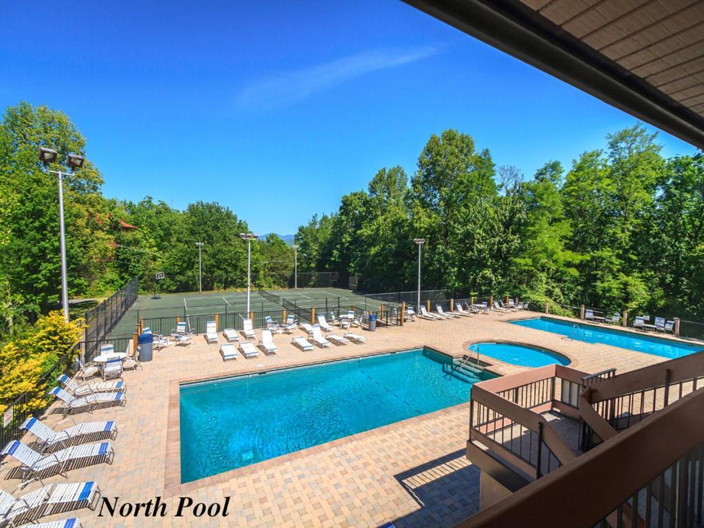 Great Expectations, 3 Bedrooms, Fireplace, Pool Table, Hot Tub, Sleeps 10 Gatlinburg Bagian luar foto