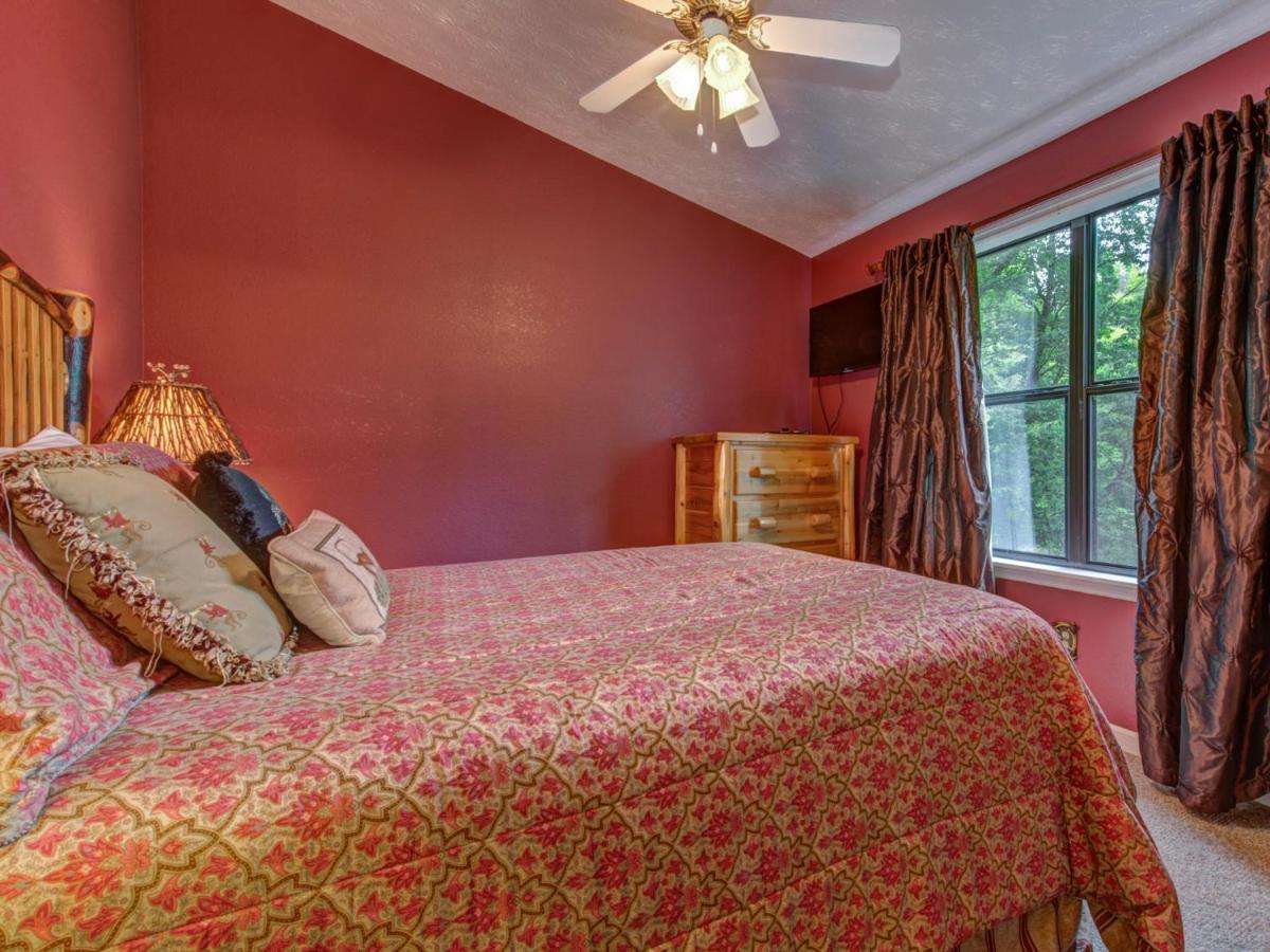 Great Expectations, 3 Bedrooms, Fireplace, Pool Table, Hot Tub, Sleeps 10 Gatlinburg Bagian luar foto